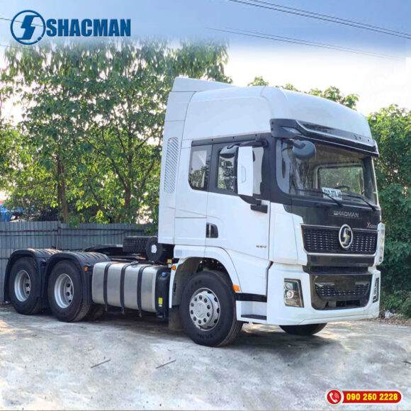 Xe đầu kéo Shacman X5000 440HP tại Showroom